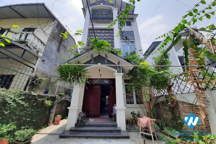 A little beautiful house for rent in Long Bien distric